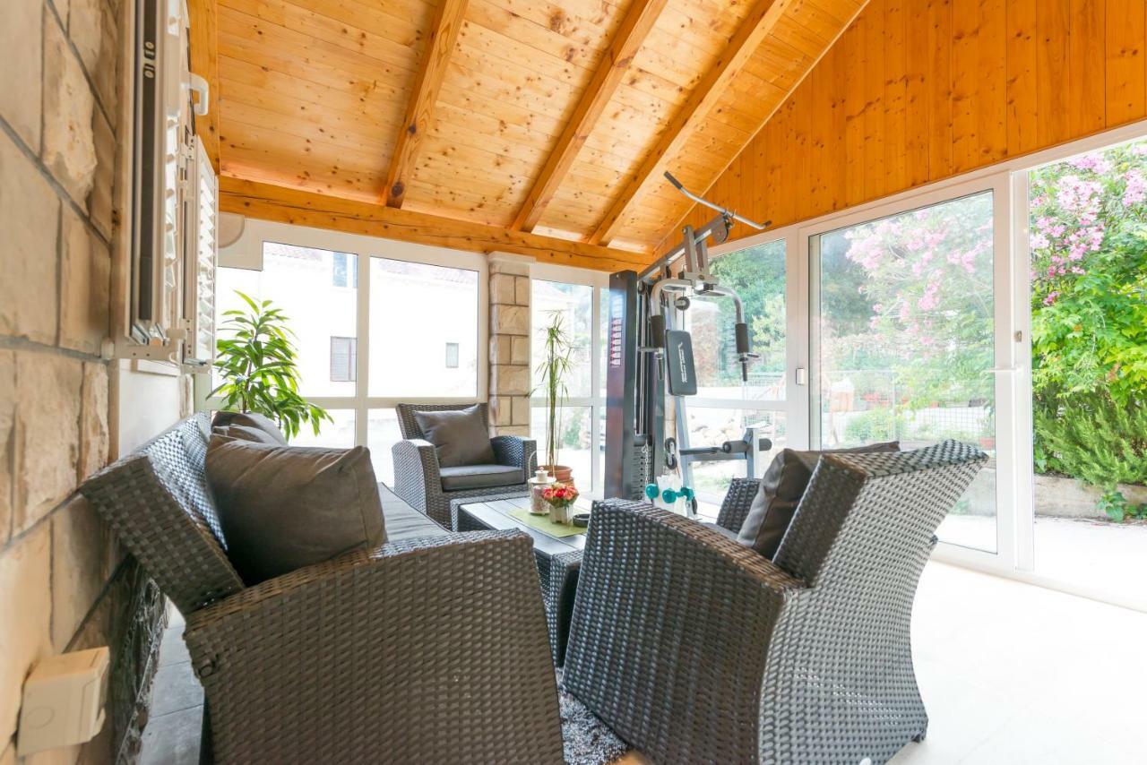 Tranquility And Nature In 4 Bedroom With Sea View Mokošica Exterior foto